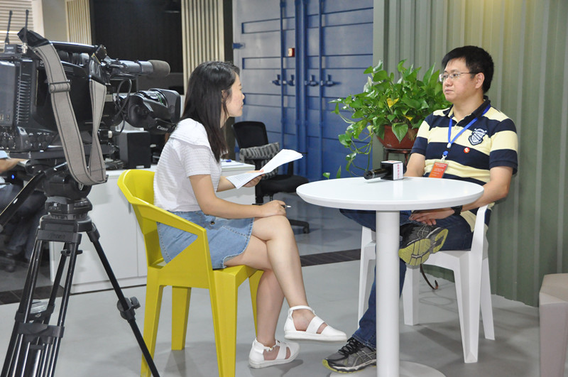 村村響廣播，救民于危難