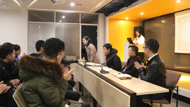 康通電子與中南大學交流現場 康通電子與中南大學交流現場